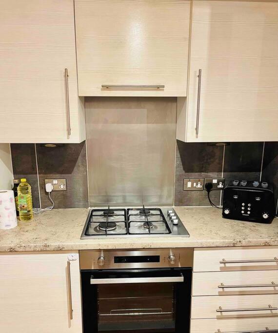 Modern Edinburgh Apartment 2 Bedrooms & Two Bathrooms Εξωτερικό φωτογραφία