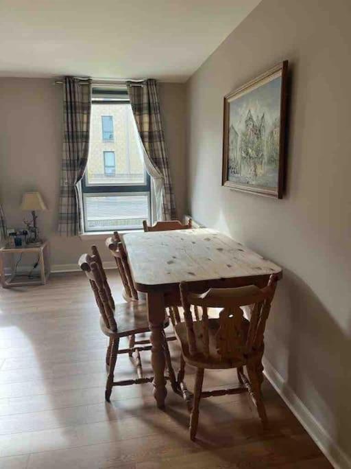 Modern Edinburgh Apartment 2 Bedrooms & Two Bathrooms Εξωτερικό φωτογραφία